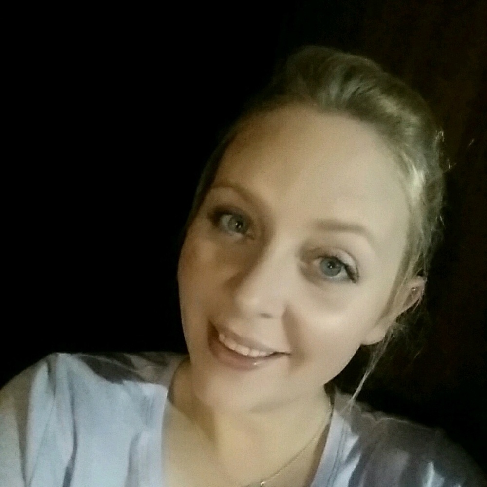 Meet your Posher, Carrie